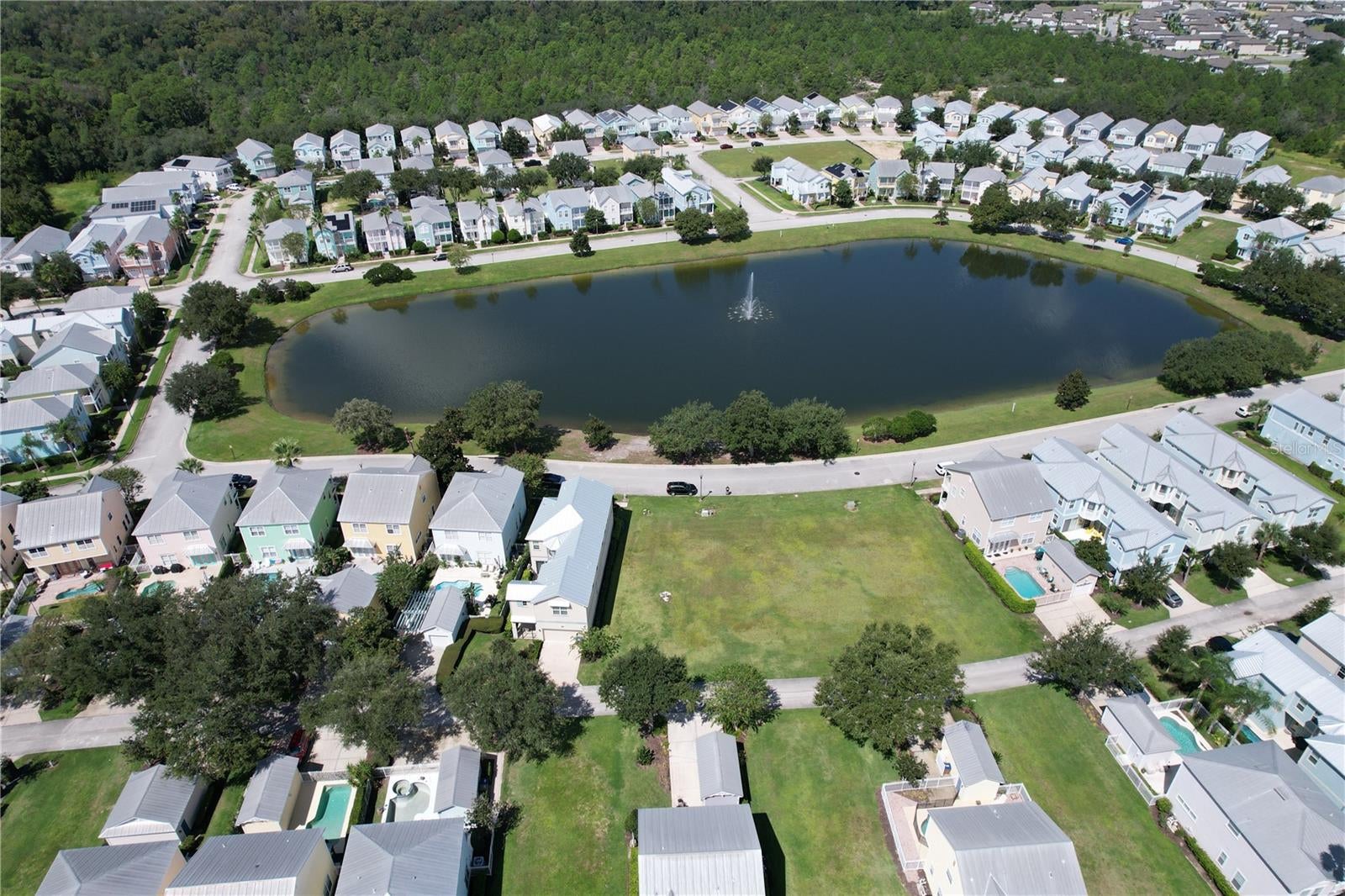 1529 FAIRVIEW CIRCLE
