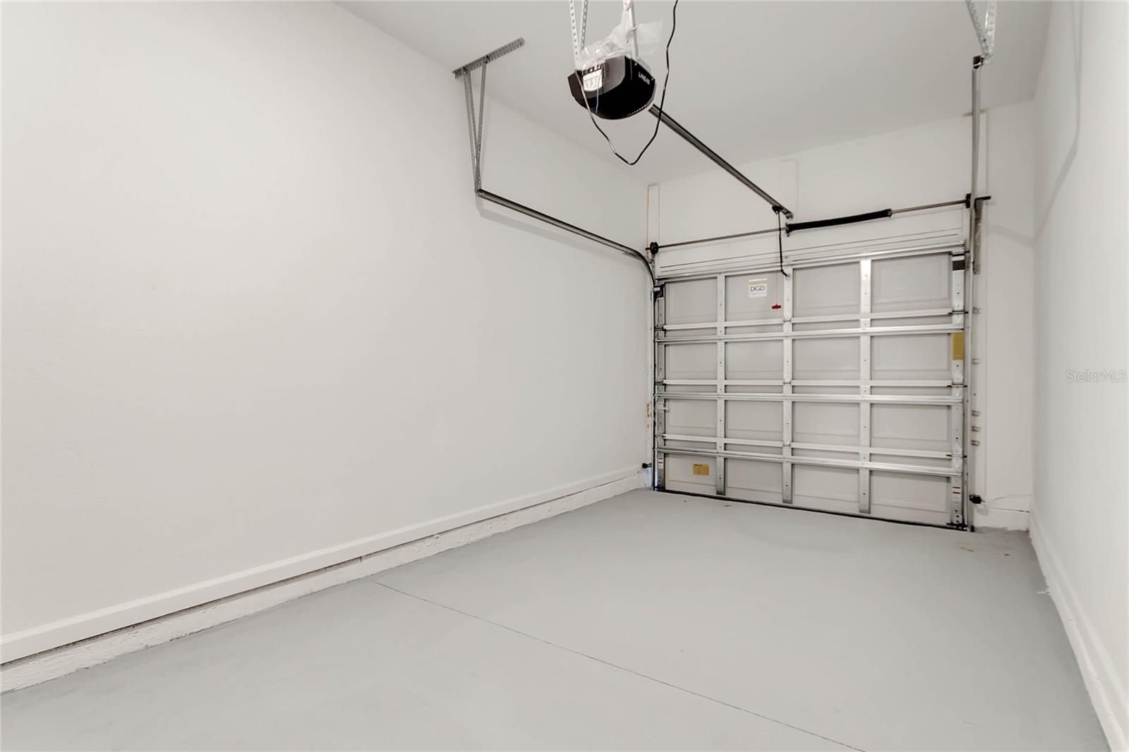 LAKE WILSON RESERVE - Residential Lease