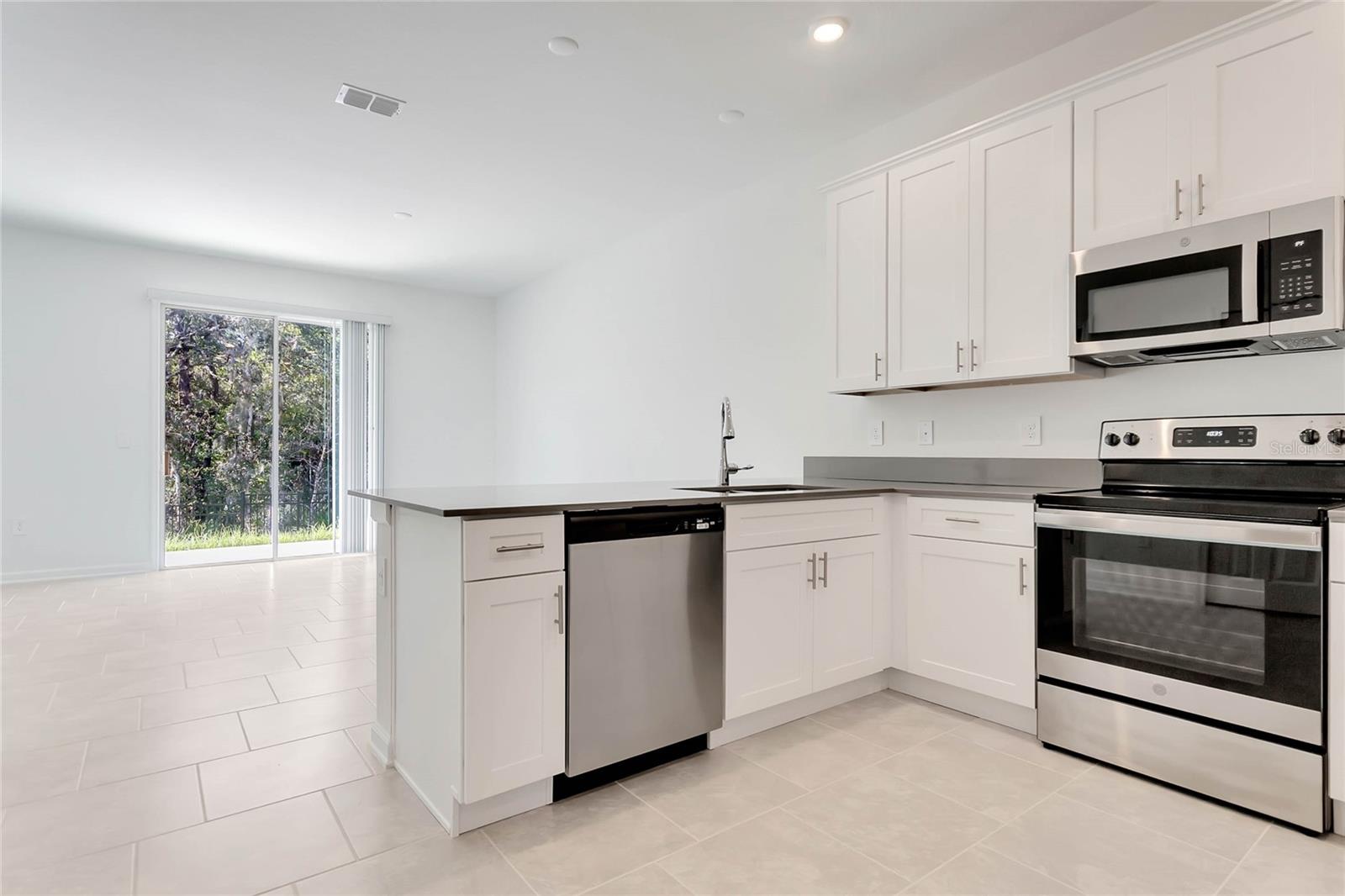 LAKE WILSON RESERVE - Residential Lease