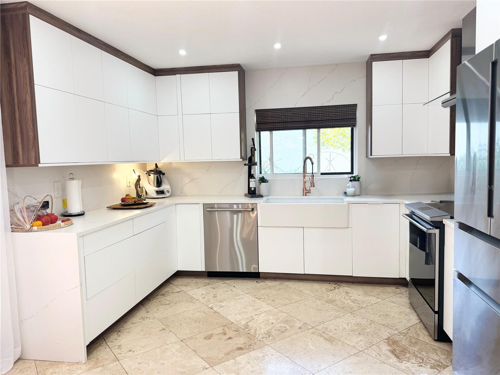 GRANADA VILLAS PH 04 - Residential