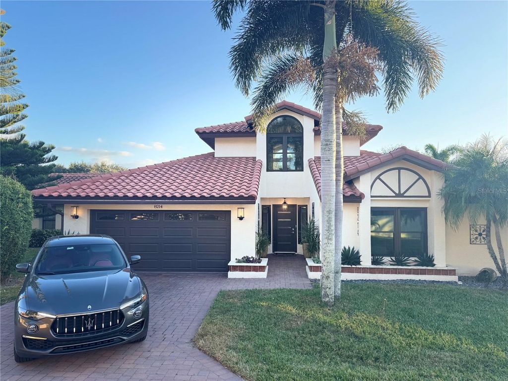 Photo of 8214 Rolla Court, Orlando, FL 32836 (MLS # O6370750)