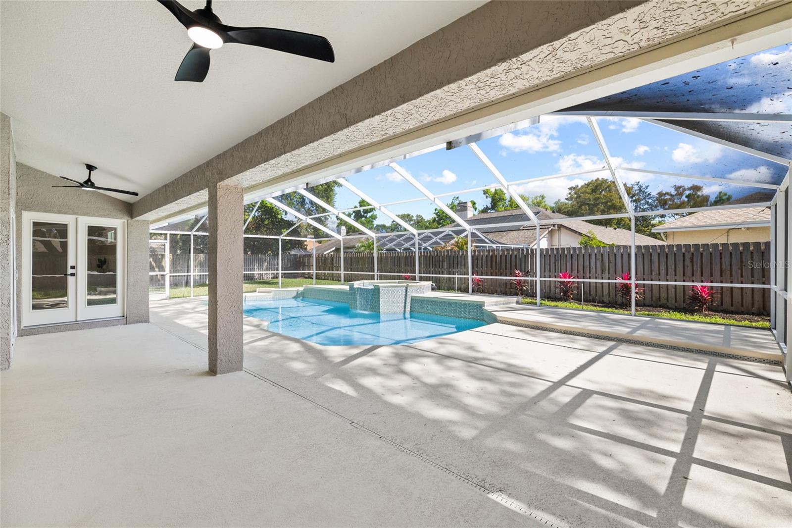 CHAPMAN MANORS - Residential