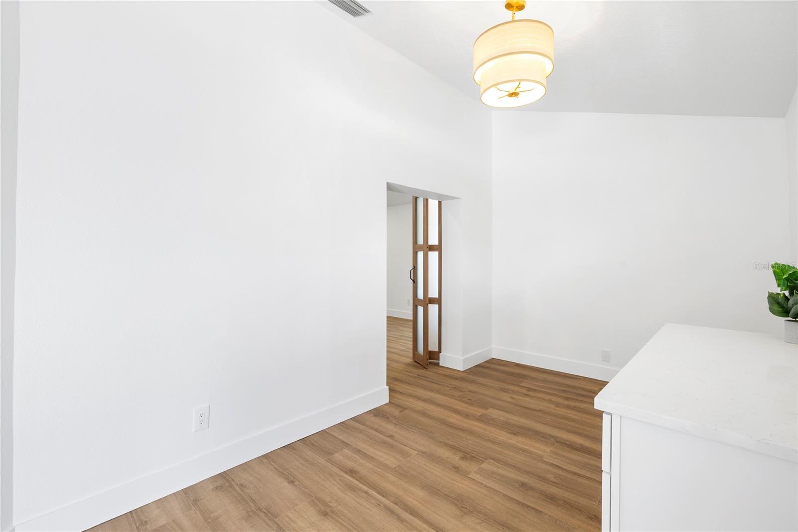 CHAPMAN MANORS - Residential