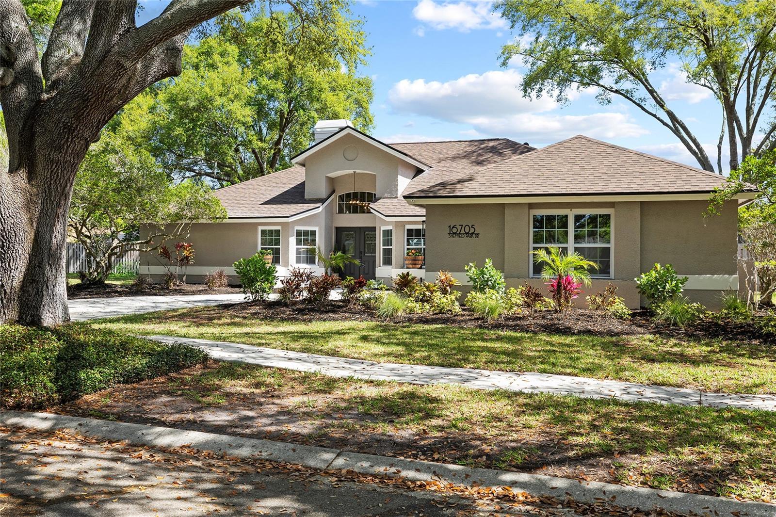 CHAPMAN MANORS - Residential