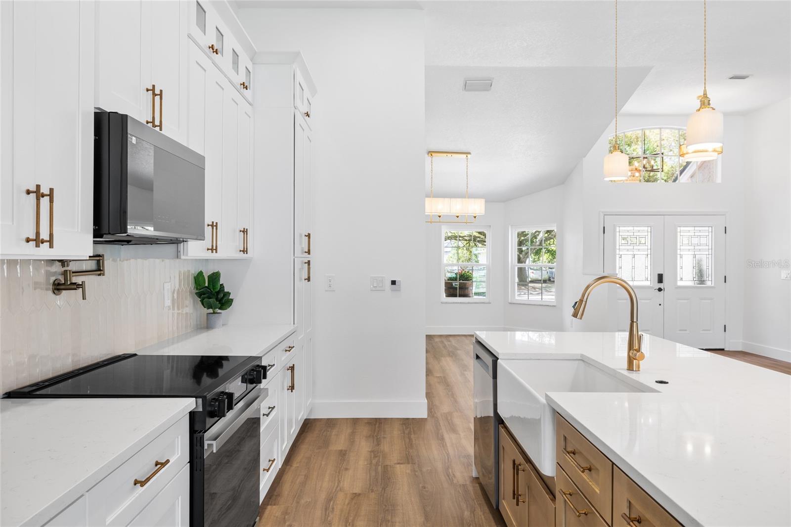 CHAPMAN MANORS - Residential