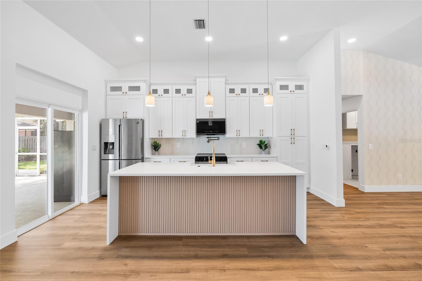 CHAPMAN MANORS - Residential