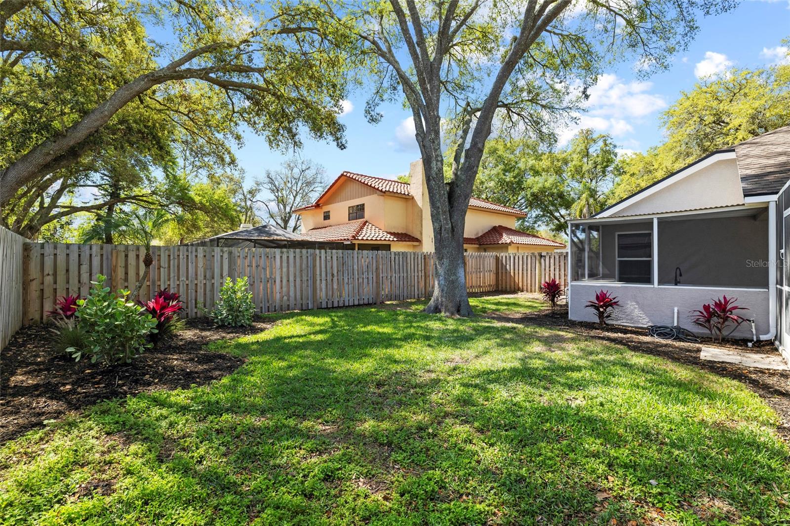 CHAPMAN MANORS - Residential