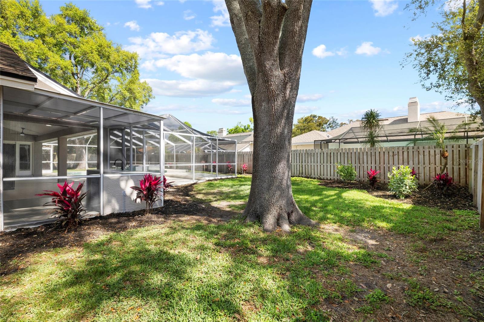 CHAPMAN MANORS - Residential