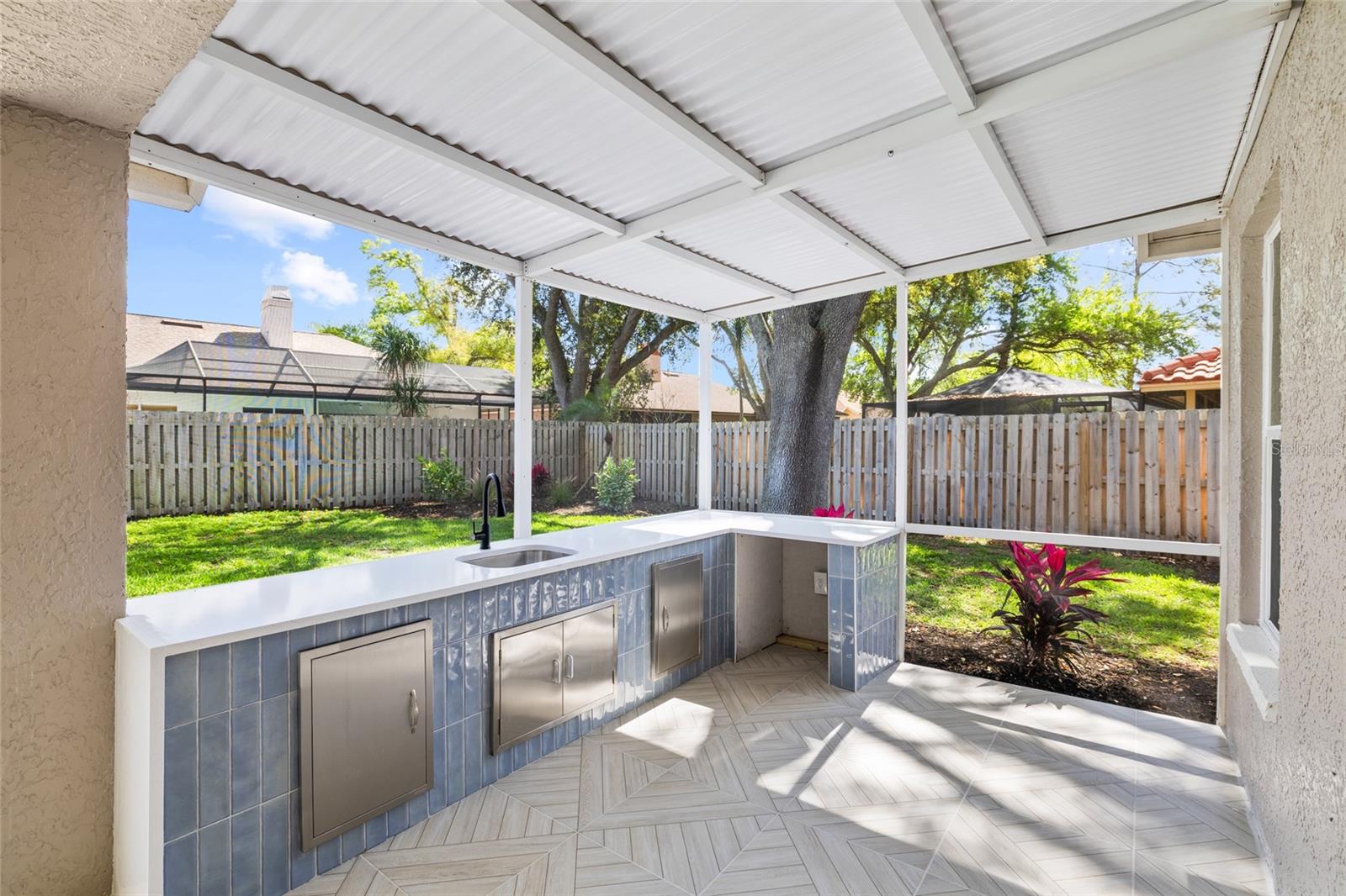 CHAPMAN MANORS - Residential