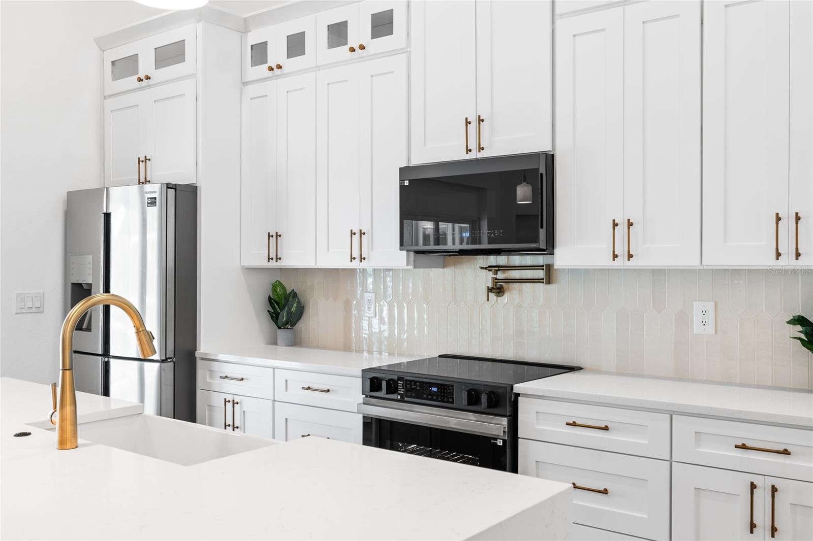 CHAPMAN MANORS - Residential