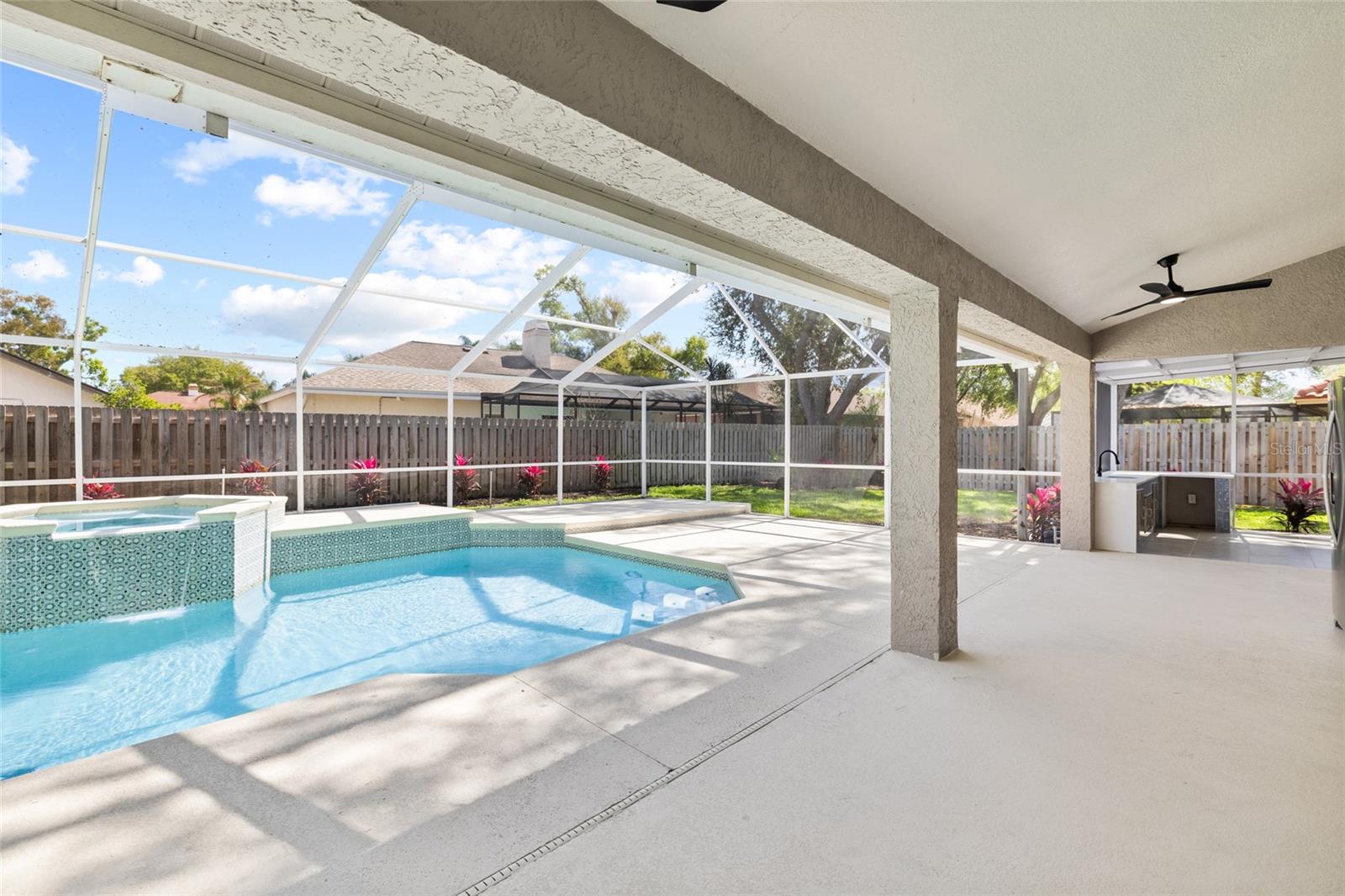 CHAPMAN MANORS - Residential