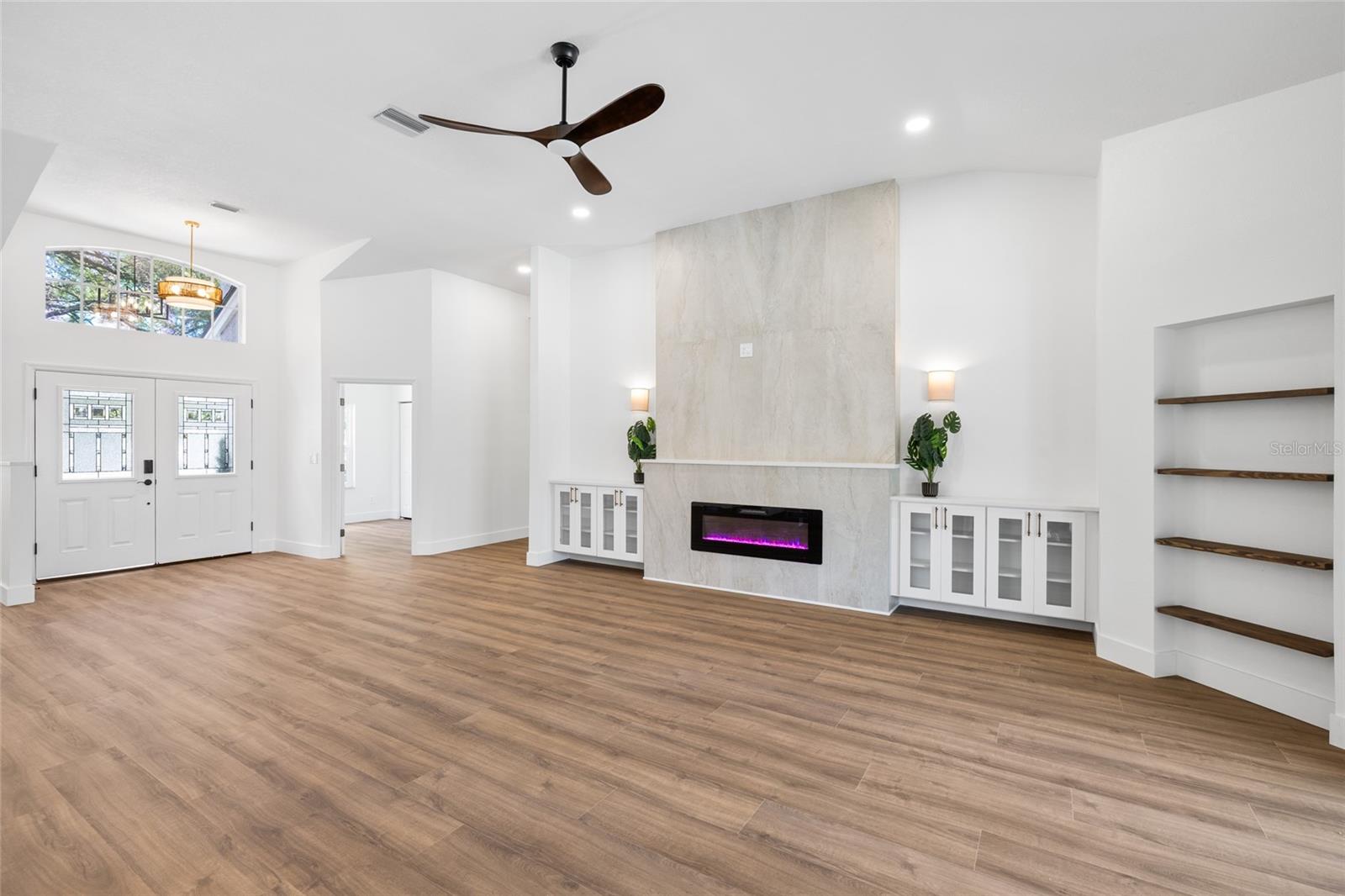 CHAPMAN MANORS - Residential