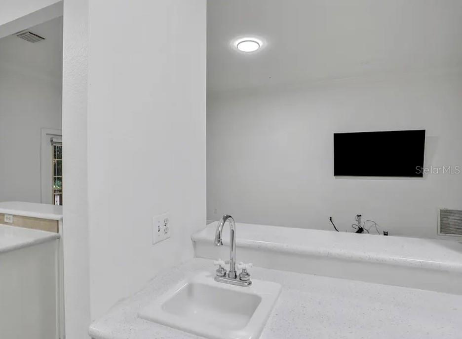 LAKE LAWSONA PLACE - Residential