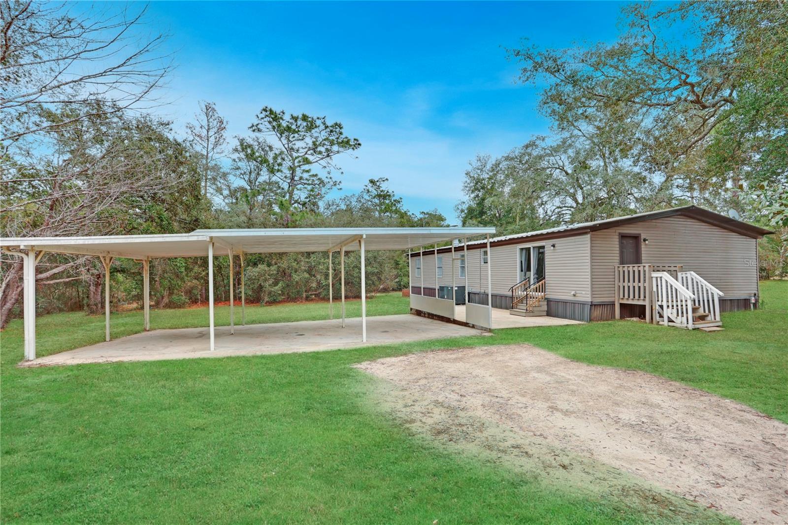 UNIVERSITY OAKS MANOR - Residential