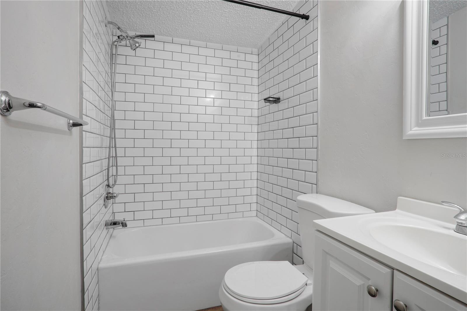 UNIVERSITY OAKS MANOR - Residential