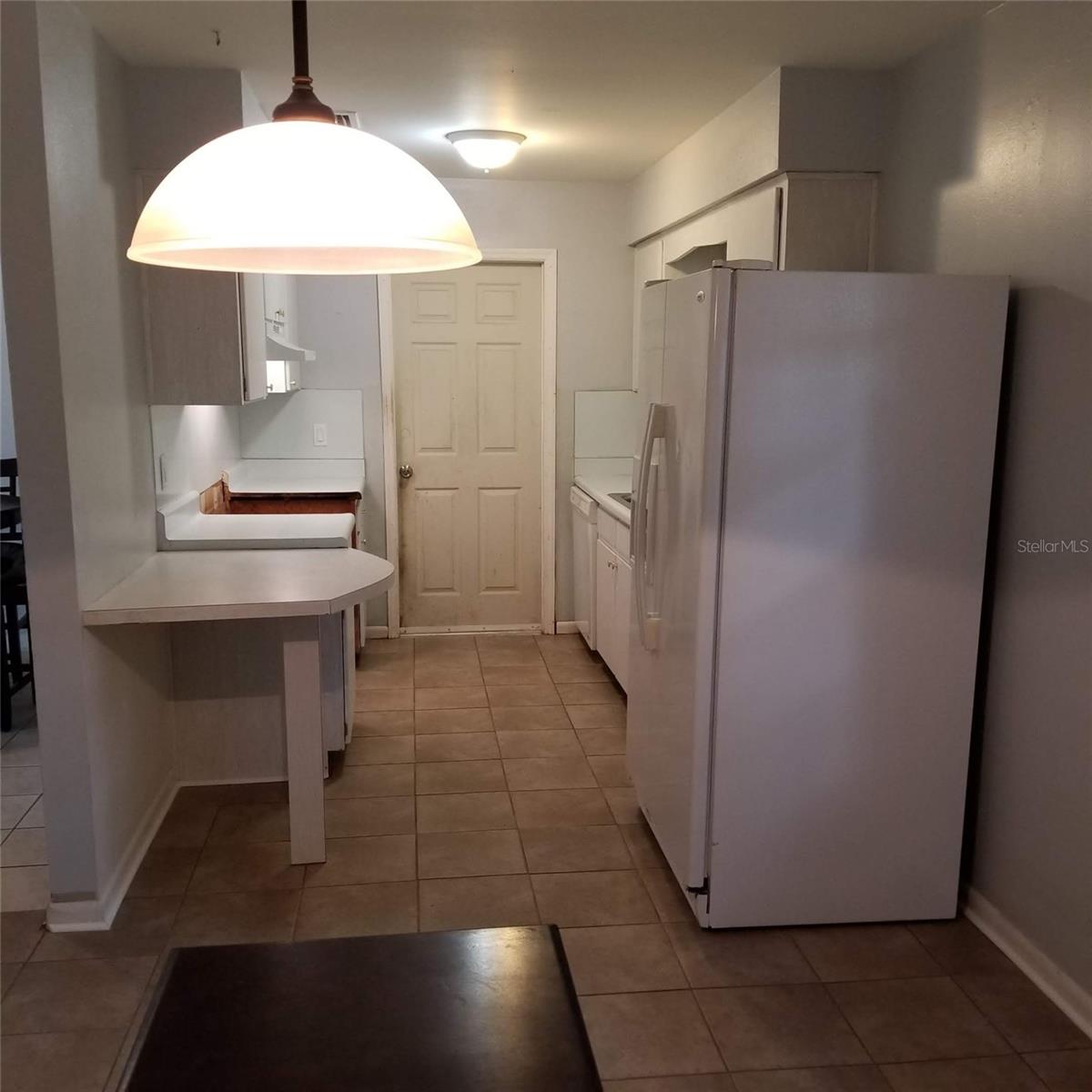 TOWN'N COUNTRY PARK UNIT N O 20 LOT 14 BLOCK 46 - Residential Lease