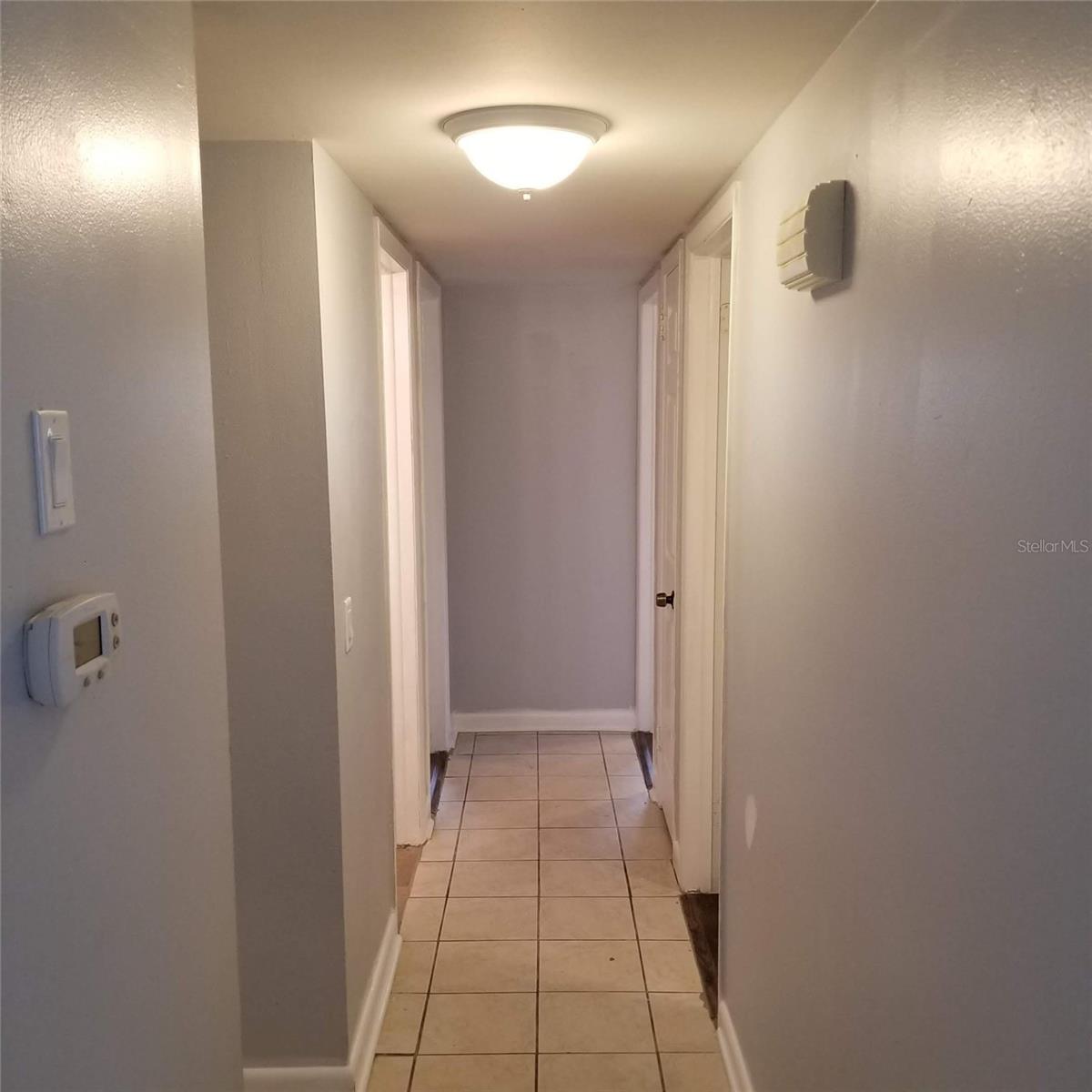 TOWN'N COUNTRY PARK UNIT N O 20 LOT 14 BLOCK 46 - Residential Lease