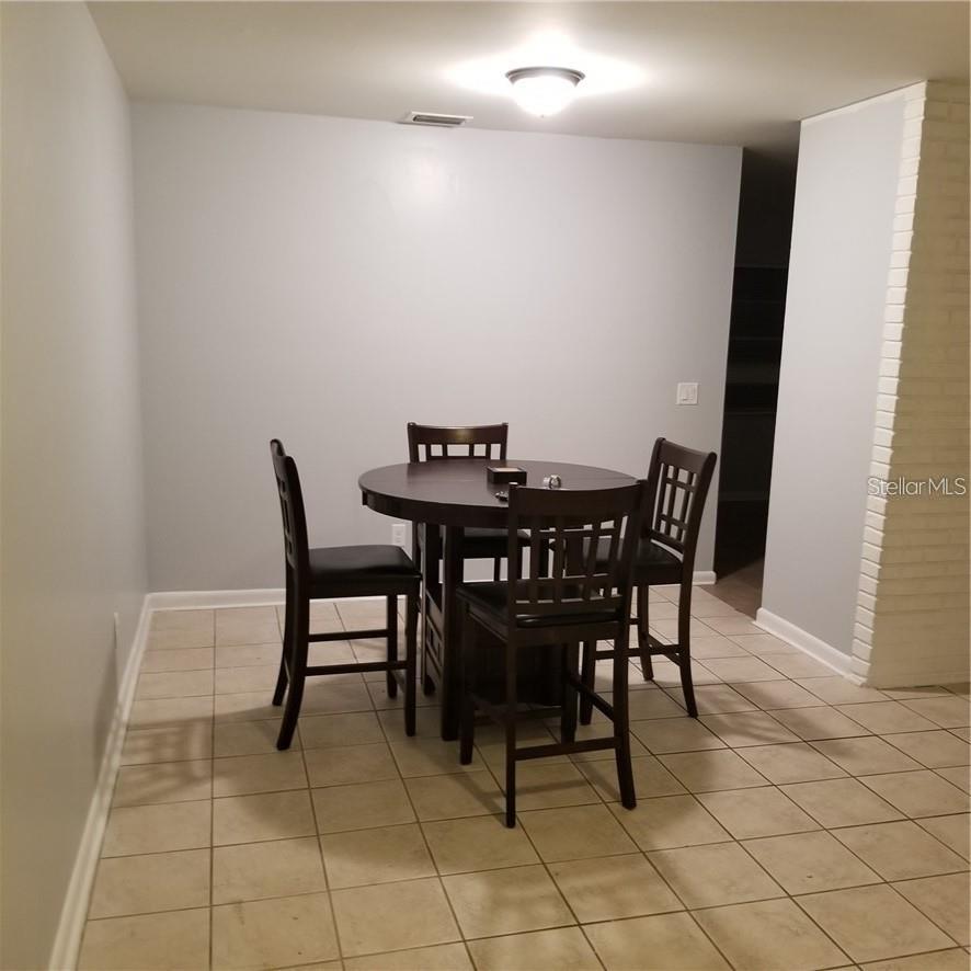 TOWN'N COUNTRY PARK UNIT N O 20 LOT 14 BLOCK 46 - Residential Lease