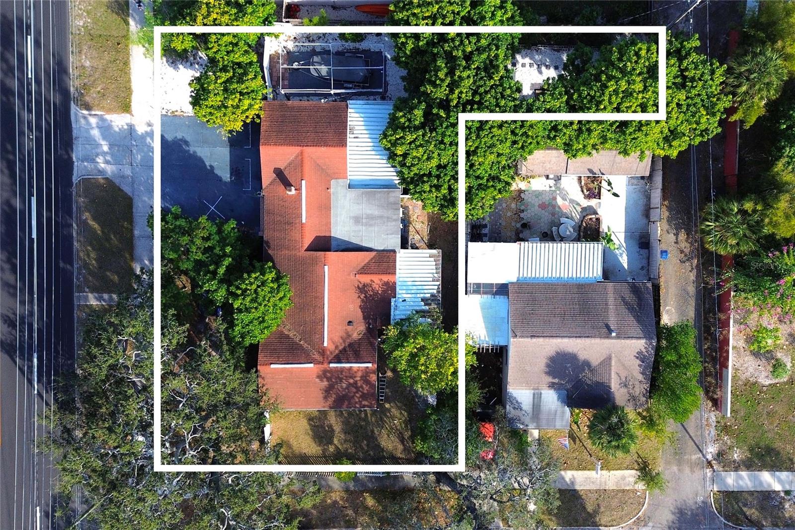 ROSS OAKS - Residential