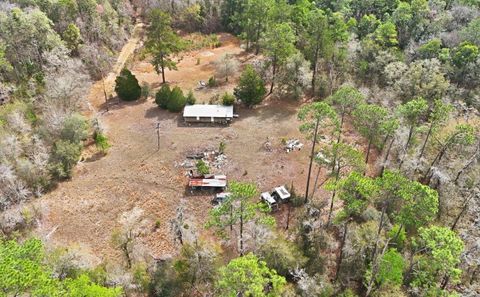 Photo of 17828 NE 21st Street, Gainesville, FL 32609 (MLS # TB8487344)