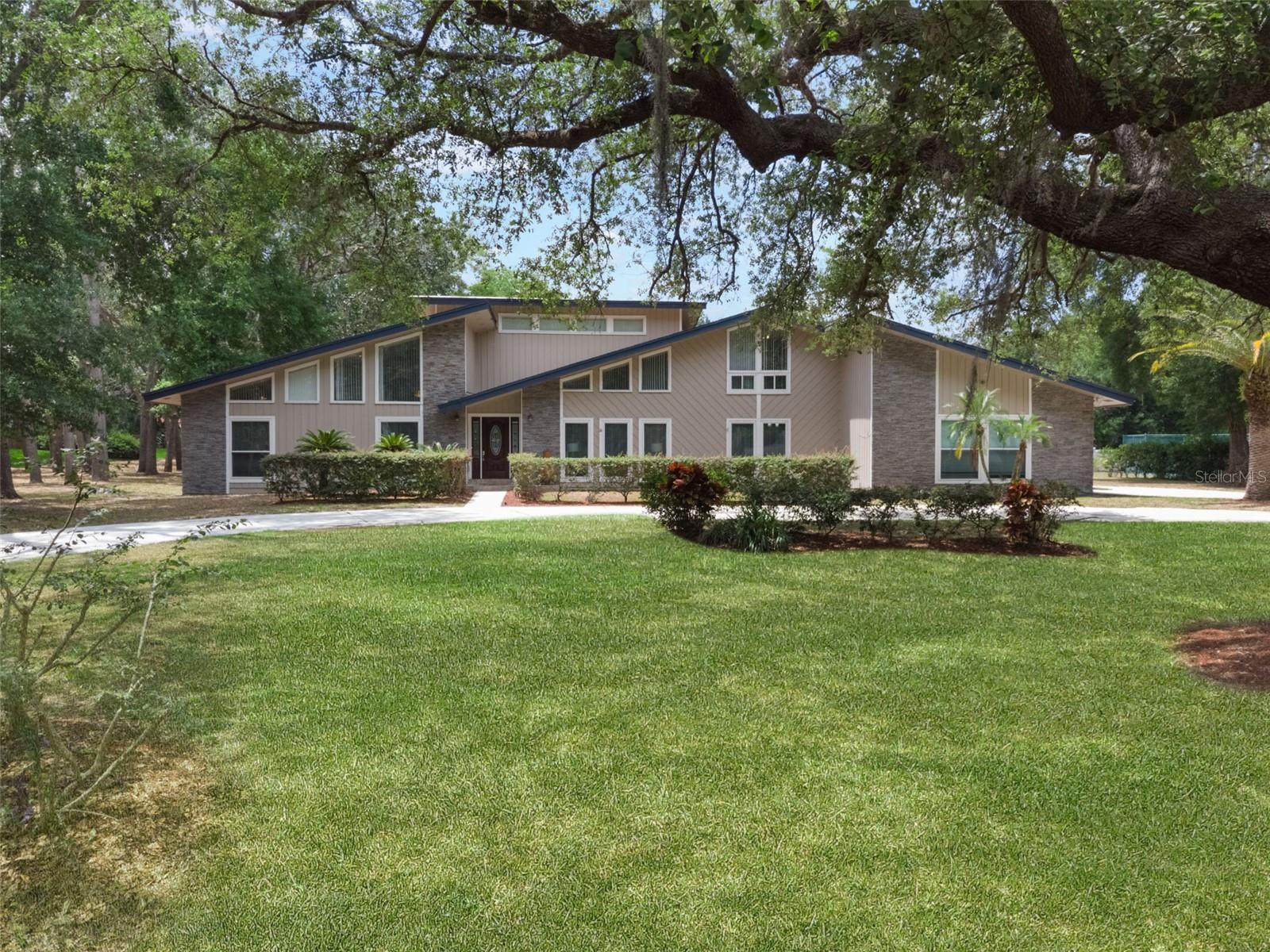 202 SWEETWATER CLUB BOULEVARD