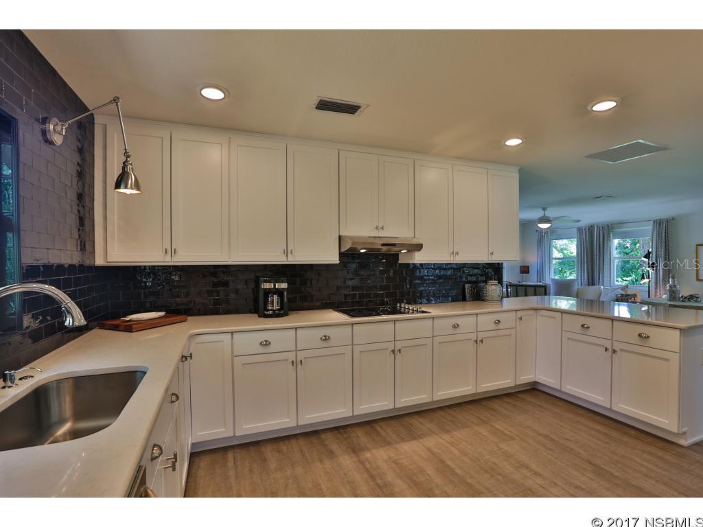 Detwilers N 650 Ft Lt 02 16 17 34 New Smyrna Beach - Residential