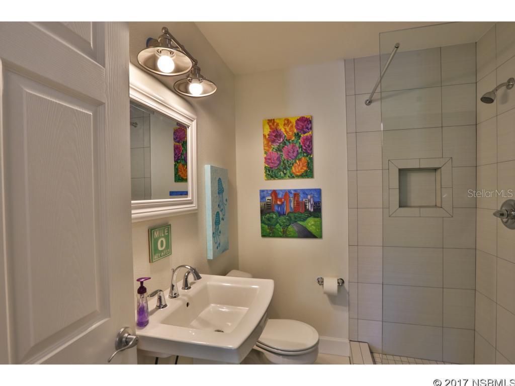 Detwilers N 650 Ft Lt 02 16 17 34 New Smyrna Beach - Residential