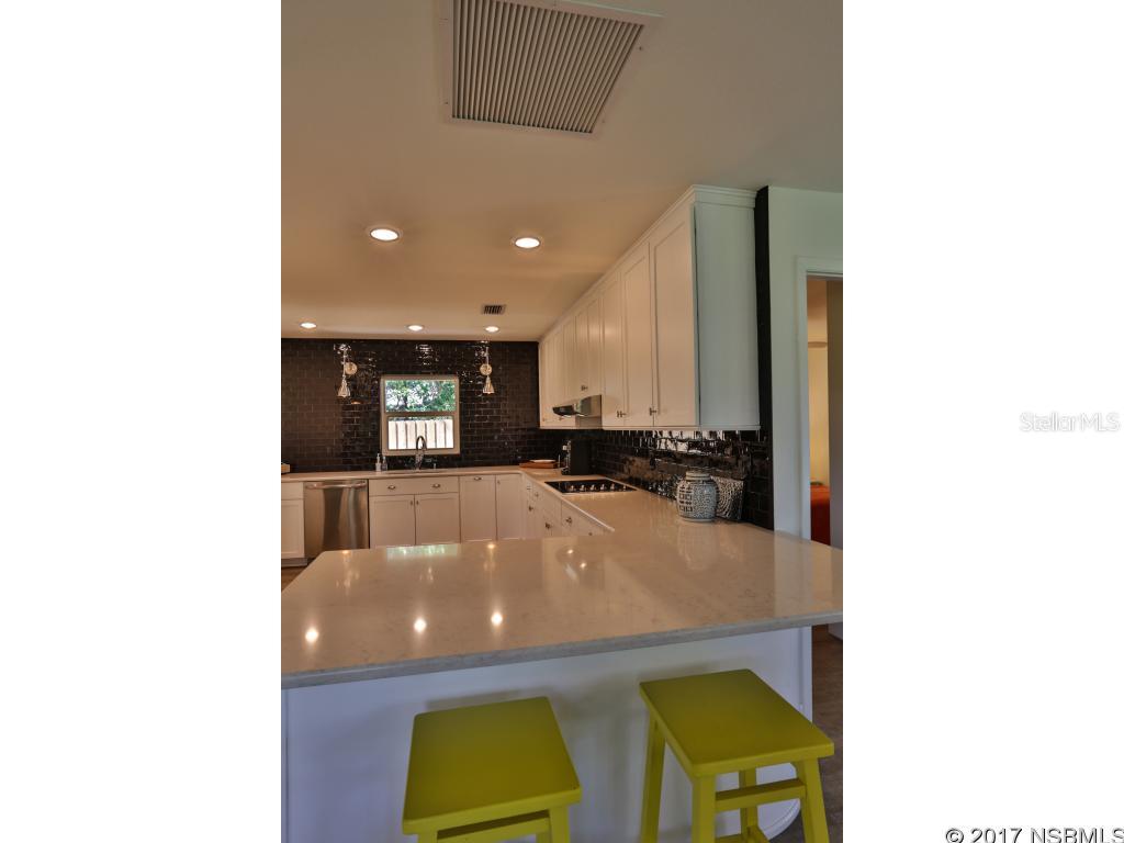 Detwilers N 650 Ft Lt 02 16 17 34 New Smyrna Beach - Residential