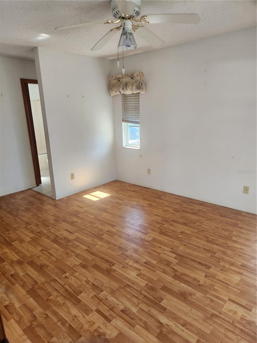 SOUTH VENICE - Residential