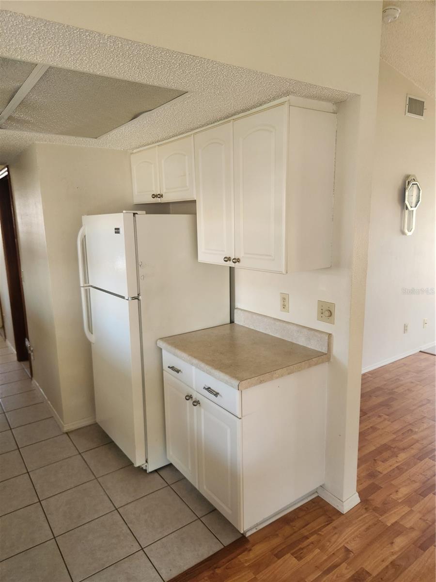 SOUTH VENICE - Residential