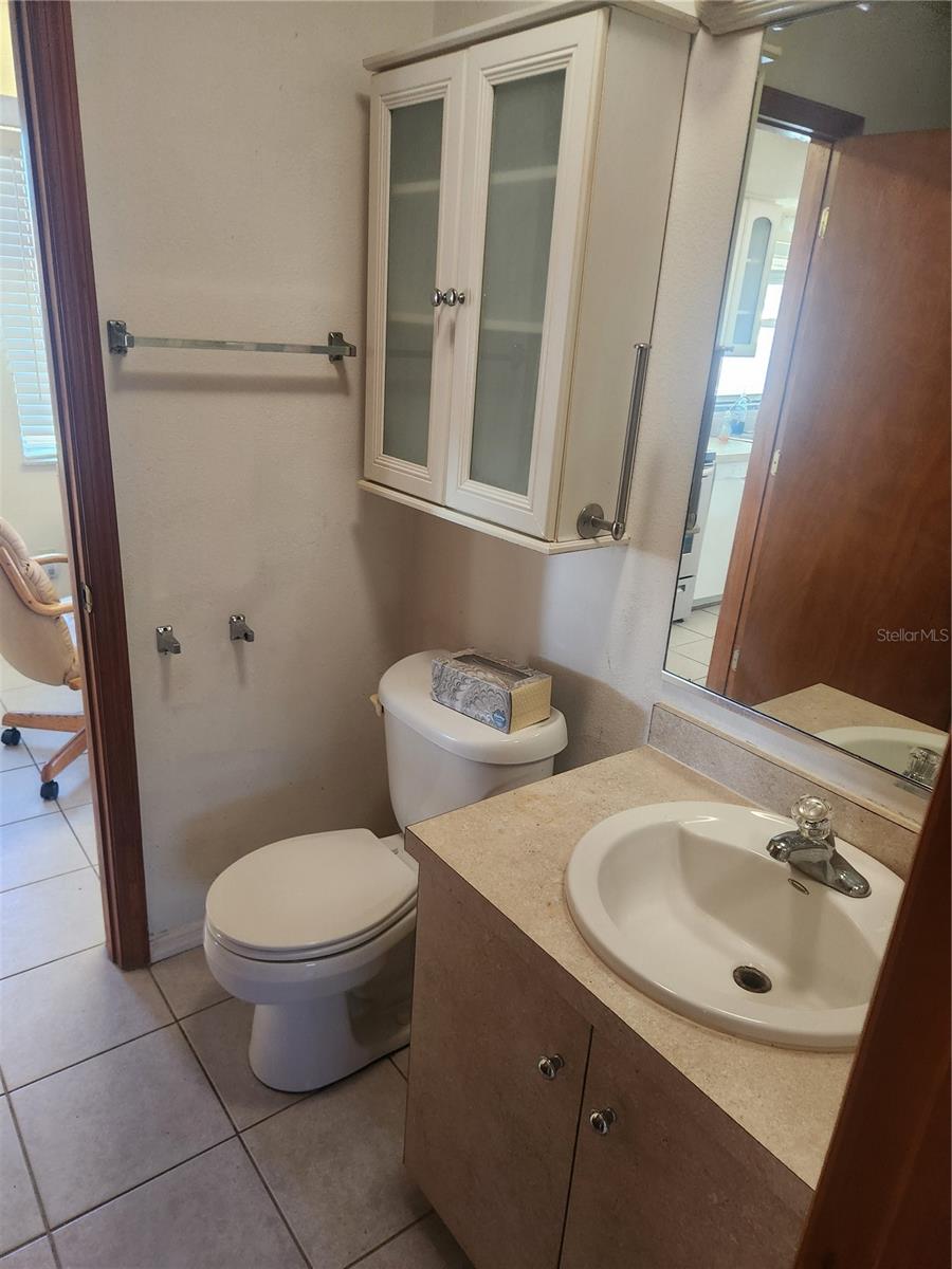 SOUTH VENICE - Residential