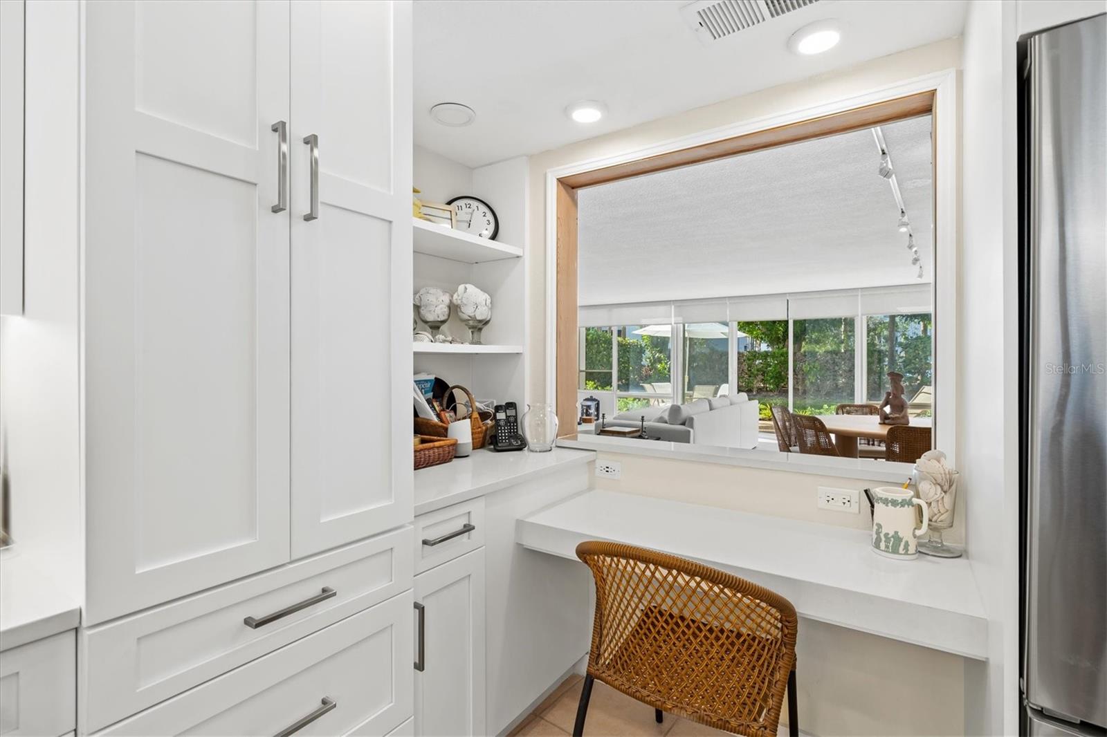 SANDS POINT - Residential