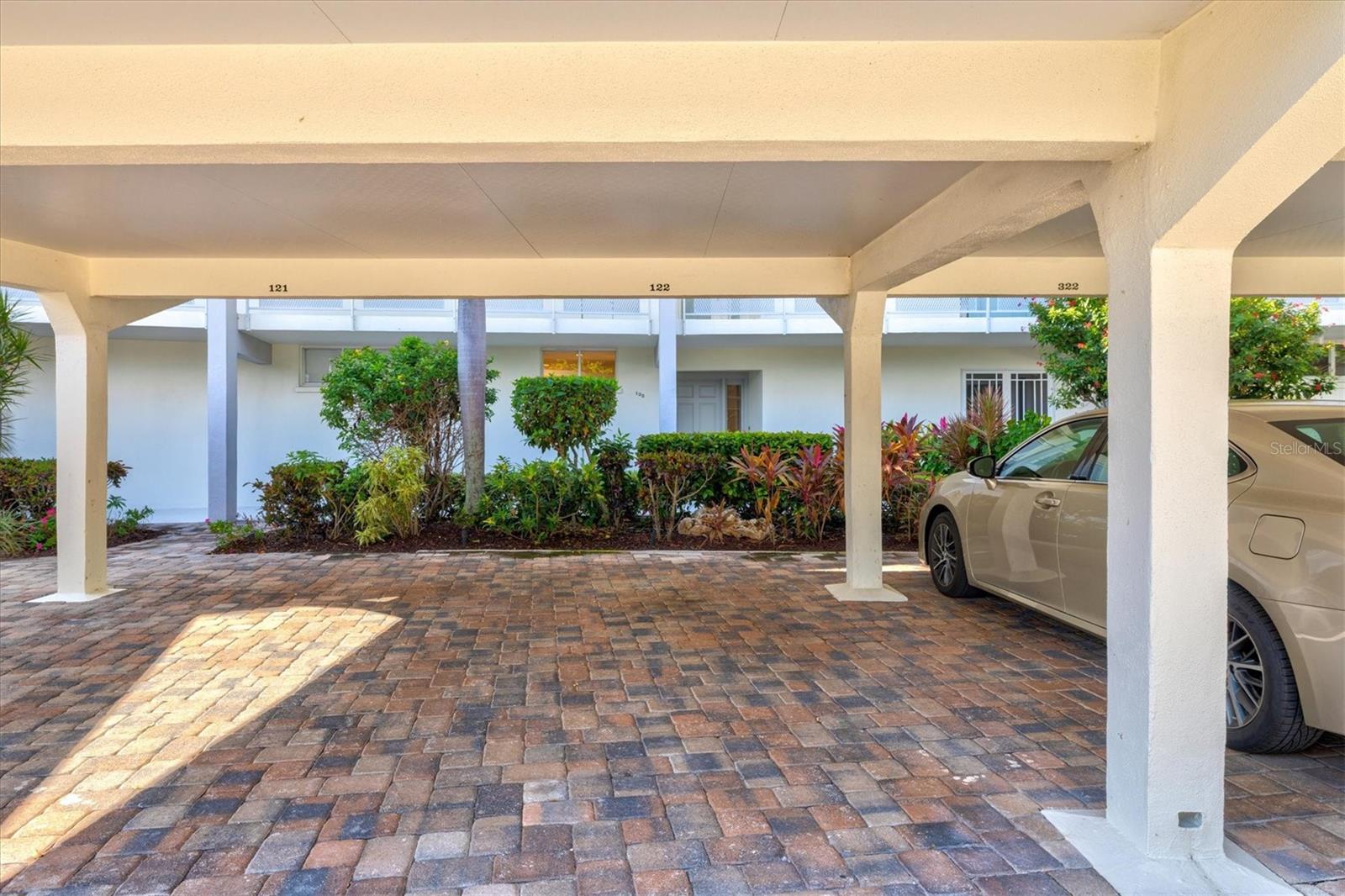 SANDS POINT - Residential