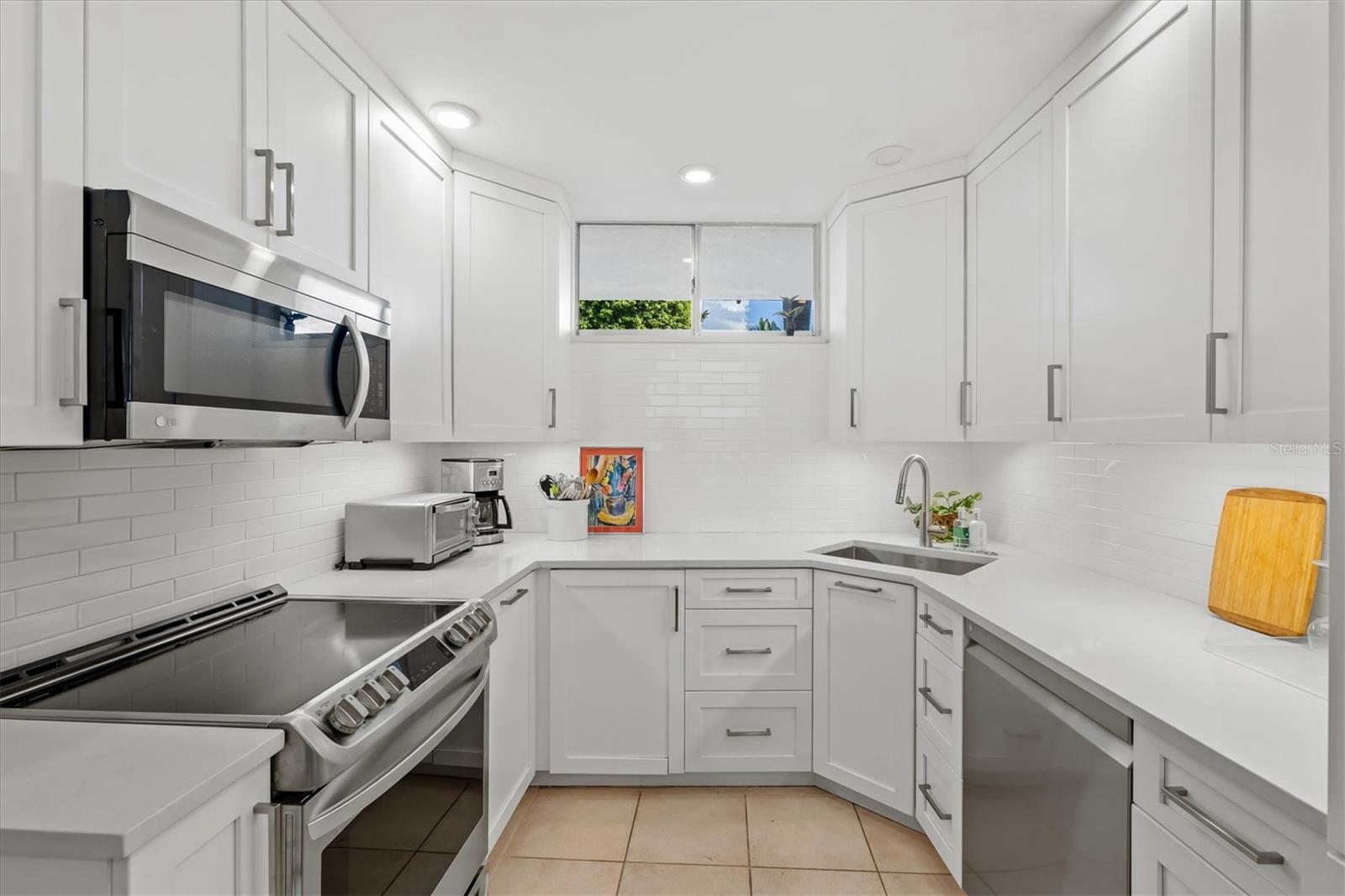 SANDS POINT - Residential