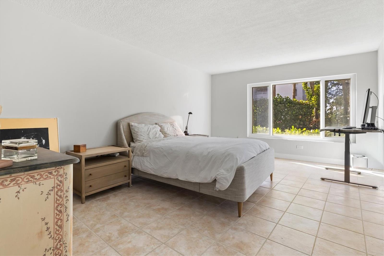 SANDS POINT - Residential