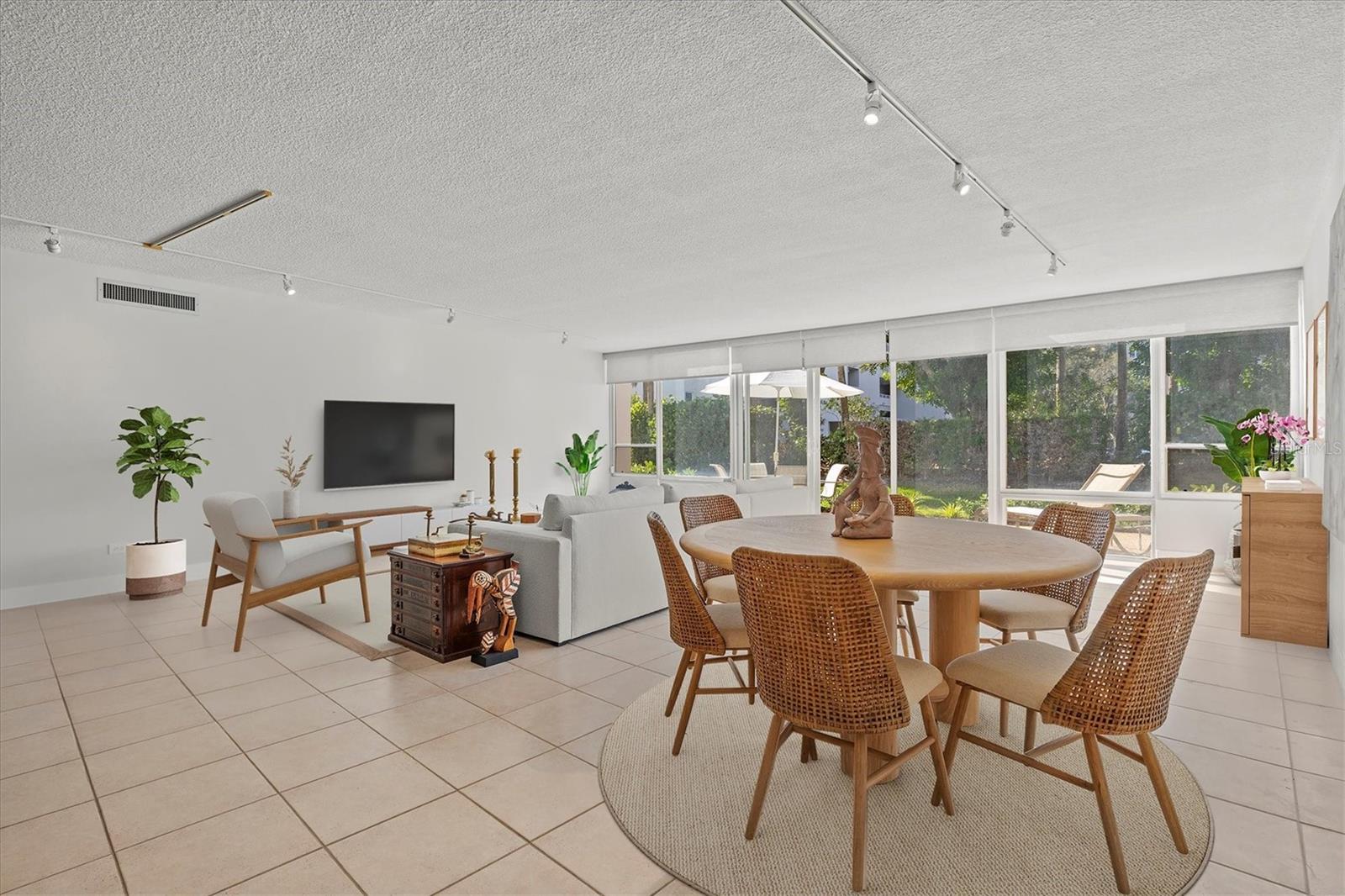 SANDS POINT - Residential