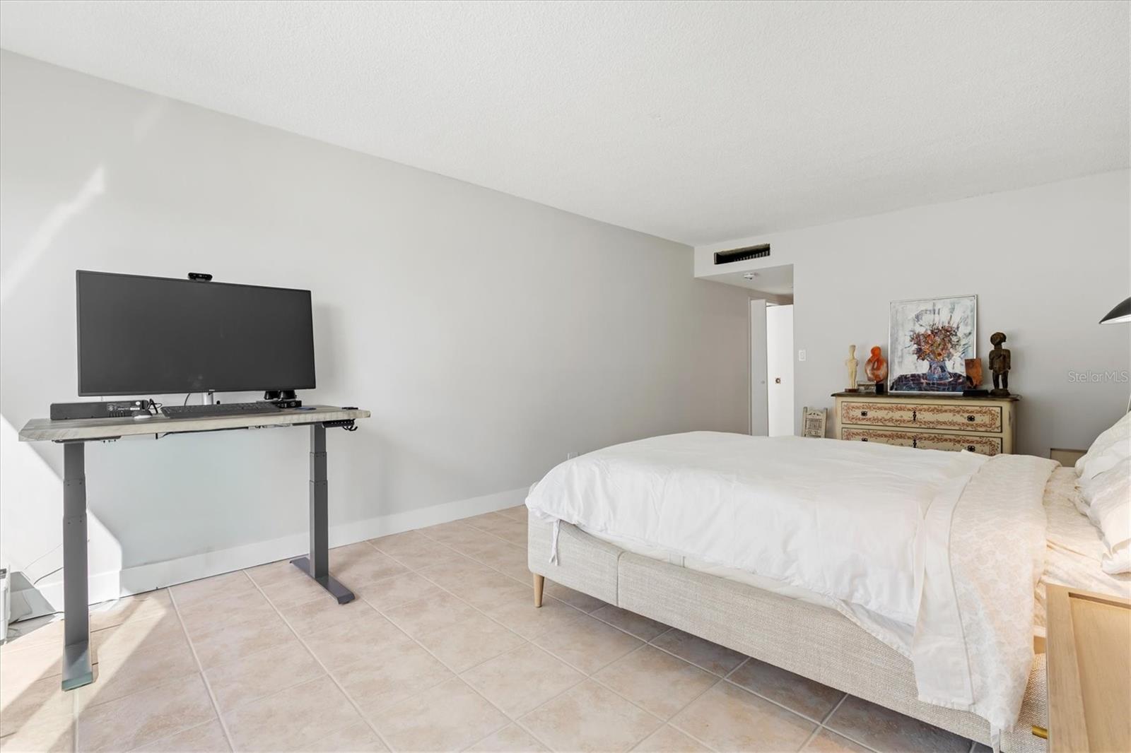 SANDS POINT - Residential