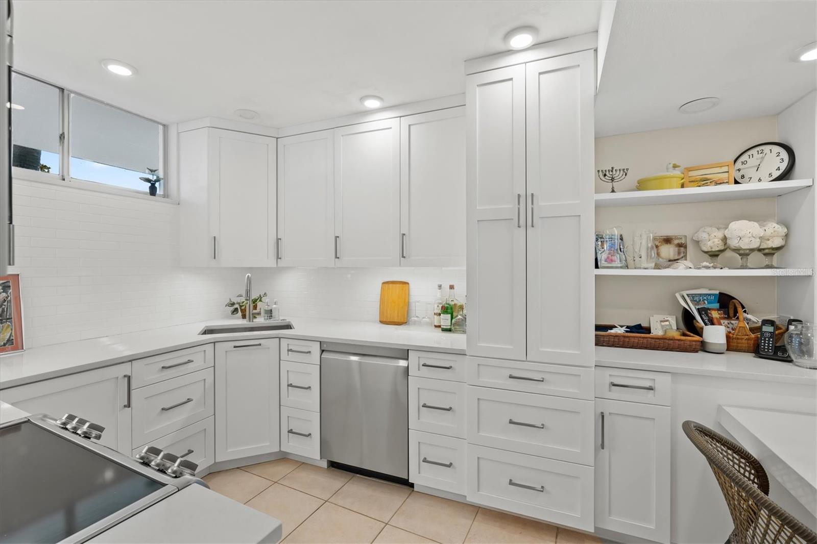 SANDS POINT - Residential