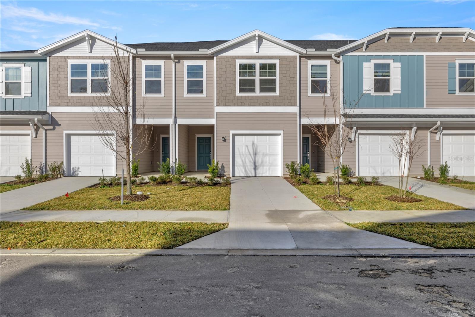 New Lennar townhome available starting July 15, 2025, in the highly sought-after Oak Hammock Preserve community in southeast Ocala. This spacious Lincoln model offers 3 bedrooms, 2.5 bathrooms, and a one-car garage. The unit features upgraded finishes, including 5 ceiling fans, a stylish kitchen backsplash, and a chandelier-style light fixture in the dining area. Enjoy a low-maintenance lifestyle with high-speed internet, trash collection, lawn care, washer, and dryer all included in the rent. Conveniently located near hospitals, shopping centers, schools, and just minutes from downtown Ocala. Don’t miss the opportunity to be the first to live in this beautiful new home in Oak Hammock Preserve.