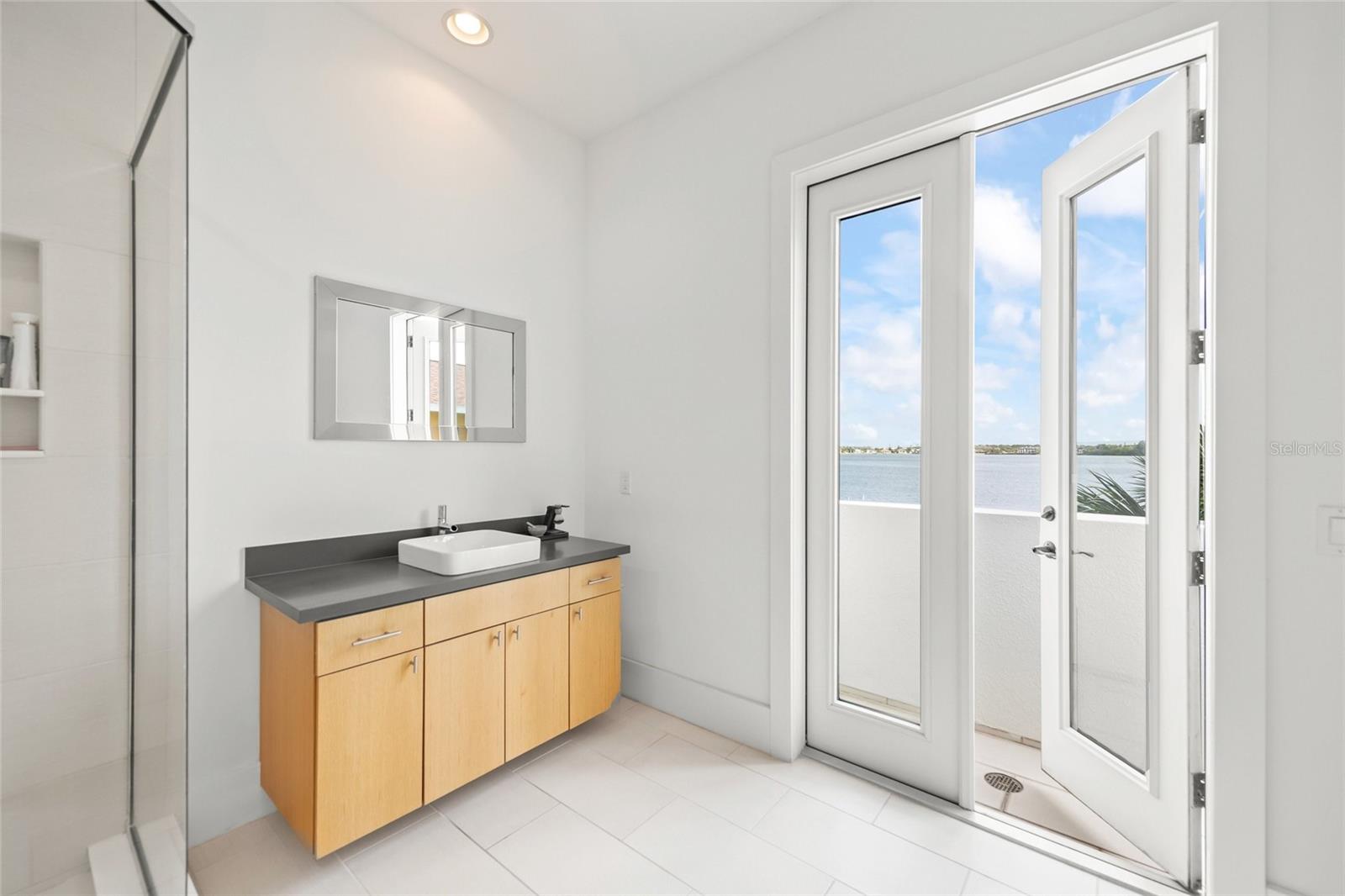 OCEAN VIEW - Residential