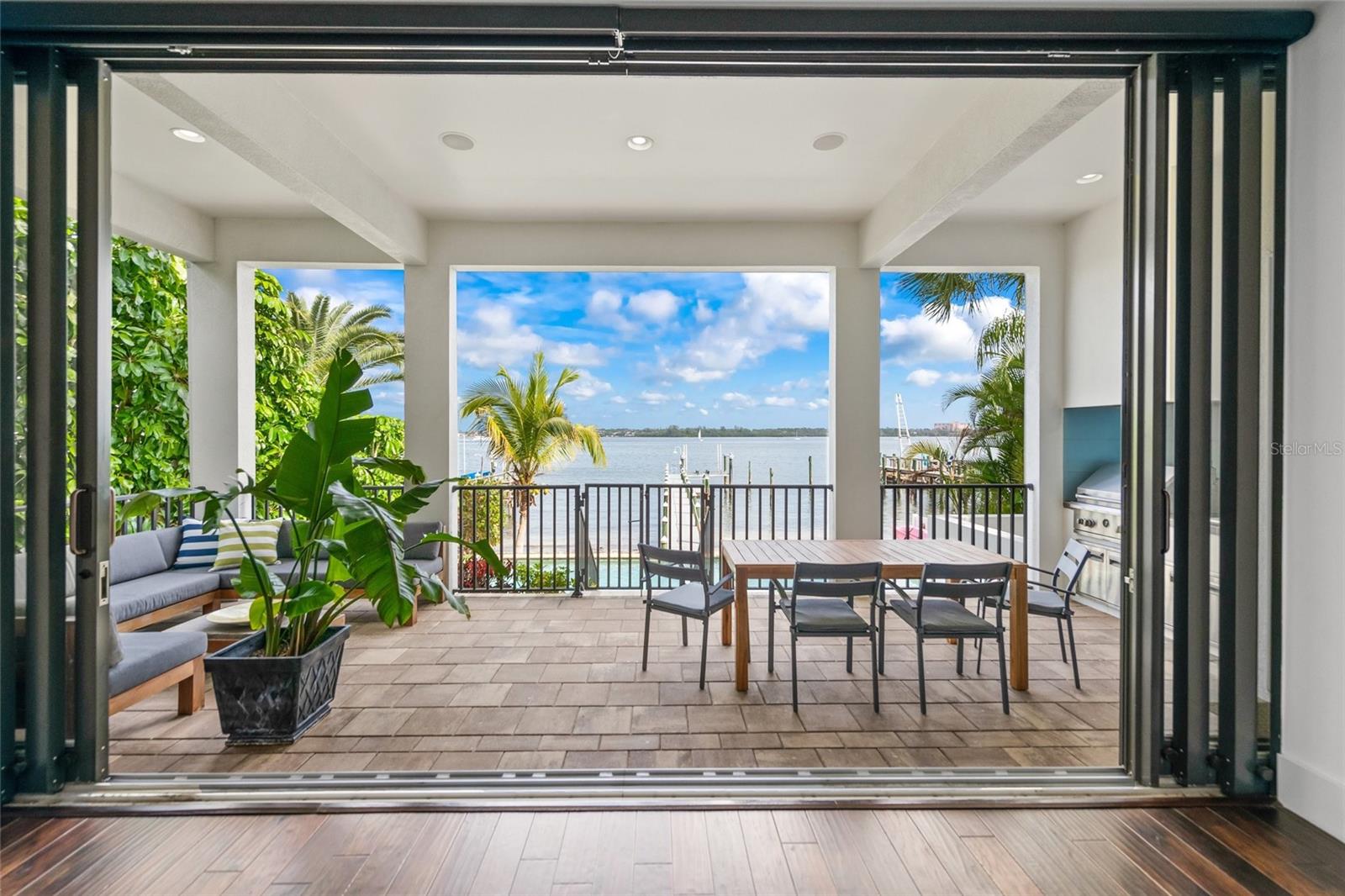 OCEAN VIEW - Residential