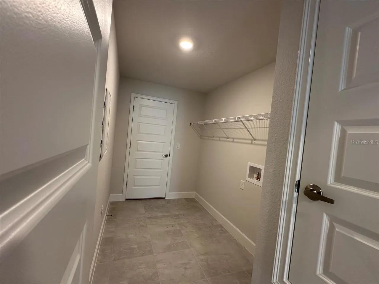 OAKS AT OCALA CROSSINGS S - Residential Lease
