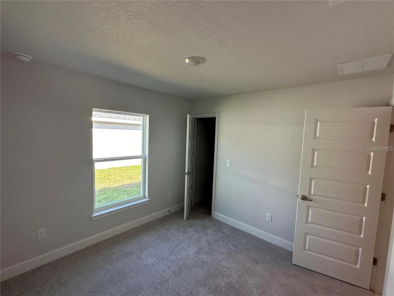OAKS AT OCALA CROSSINGS S - Residential Lease