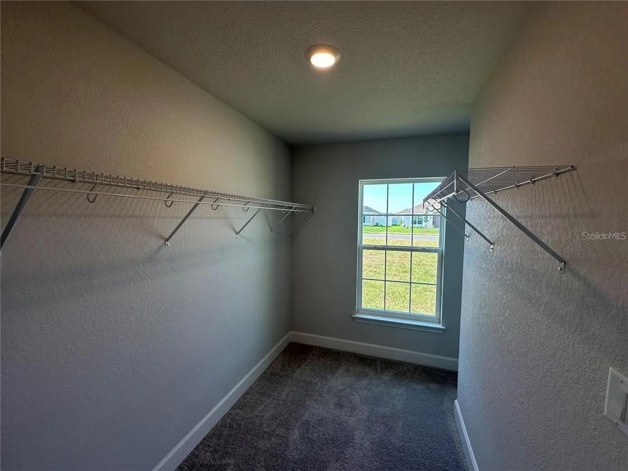 OAKS AT OCALA CROSSINGS S - Residential Lease
