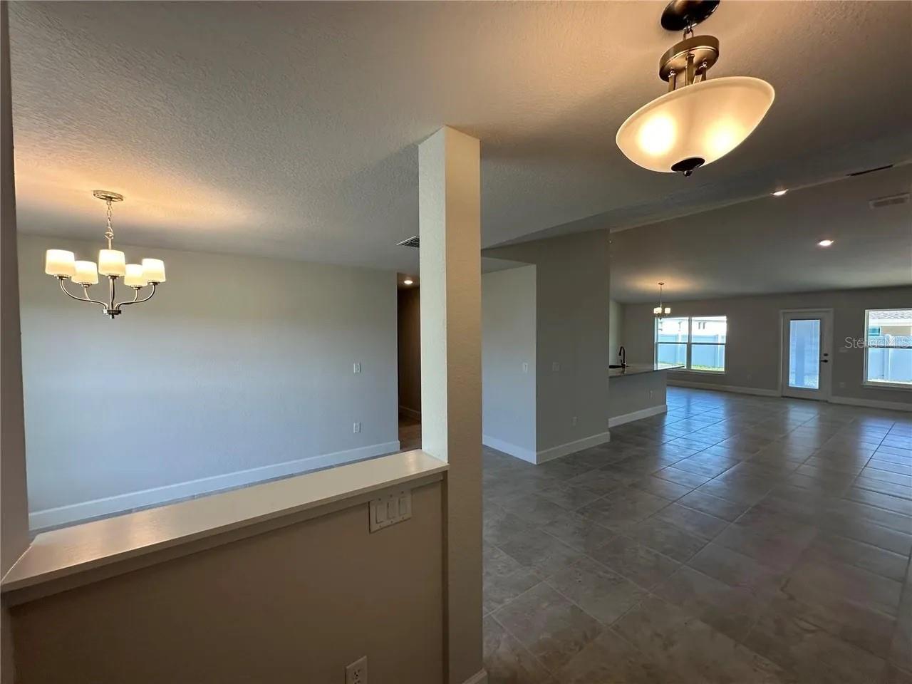 OAKS AT OCALA CROSSINGS S - Residential Lease