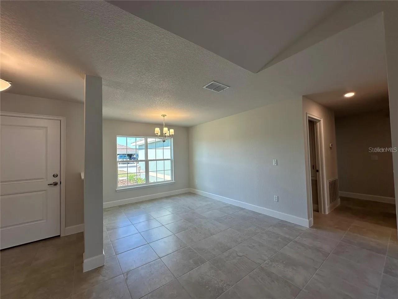 OAKS AT OCALA CROSSINGS S - Residential Lease