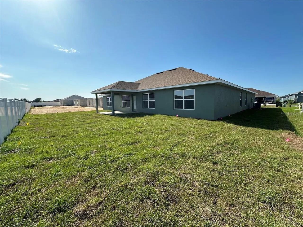 OAKS AT OCALA CROSSINGS S - Residential Lease
