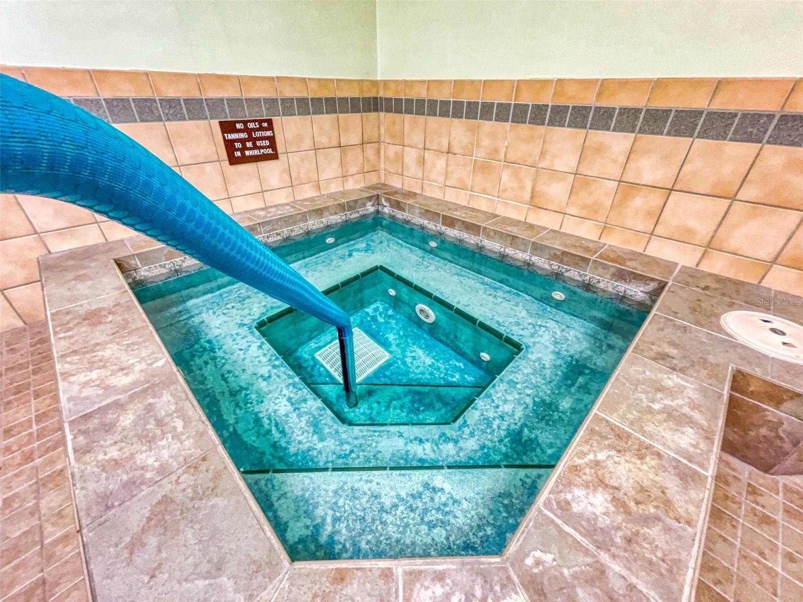 OCEANS ATRIUM 01 CONDO - Residential