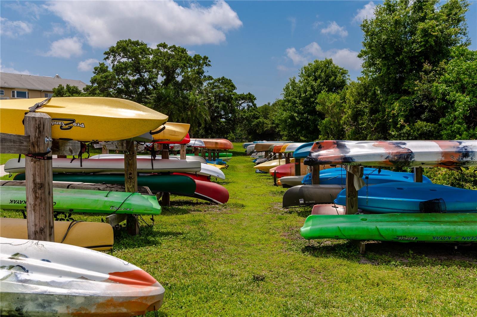ON TOP OF THE WORLD - Residential