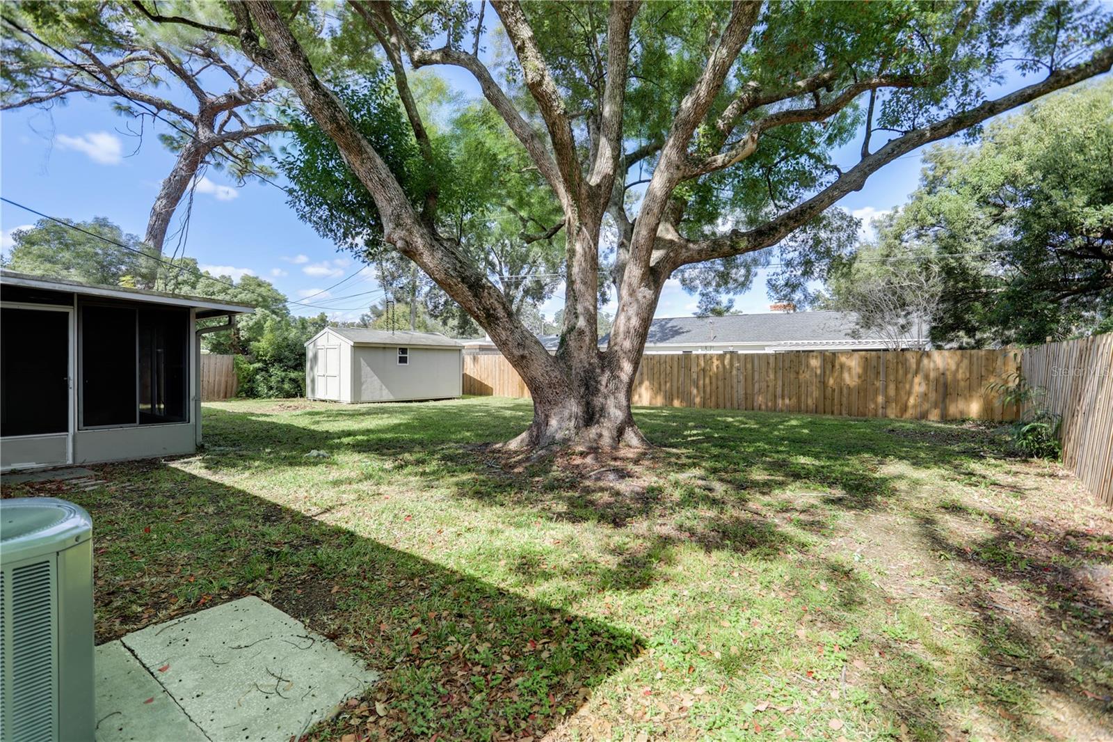 ENGLISH ESTATES UNIT 2 - Residential Lease